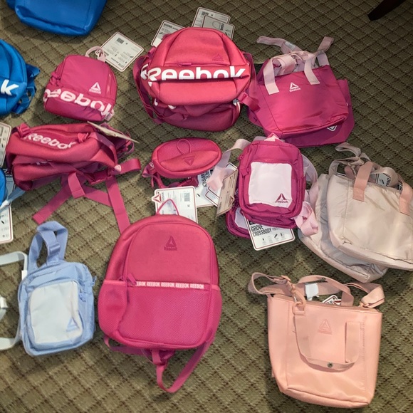 Assorted Reebok bags - Picture 5 of 5